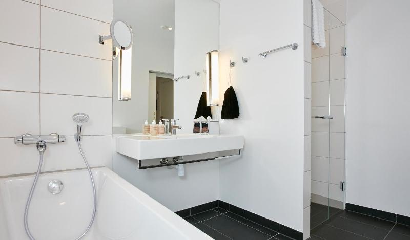 Superior Double Room image 2