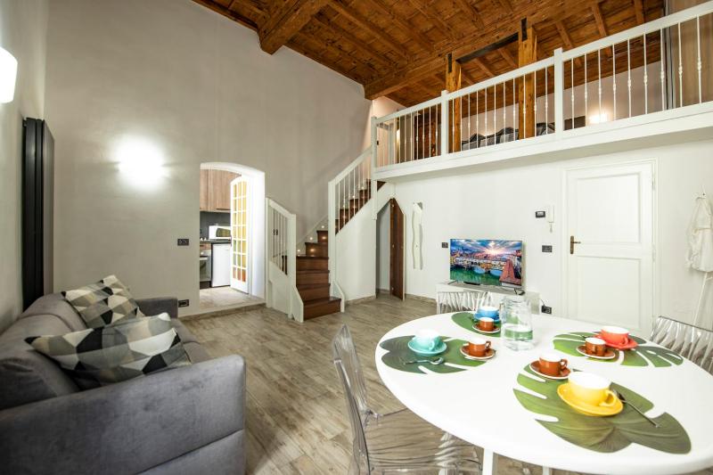Sunrise Apartment by Mamo Florence - image 8