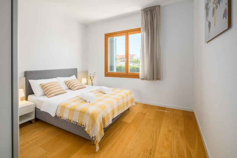 Maj Premium Residence - image 36