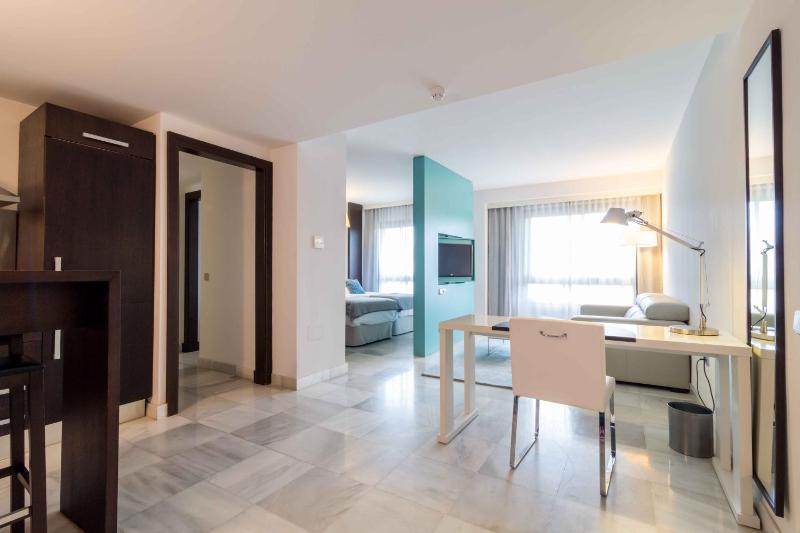 One-Bedroom Apartment image 2