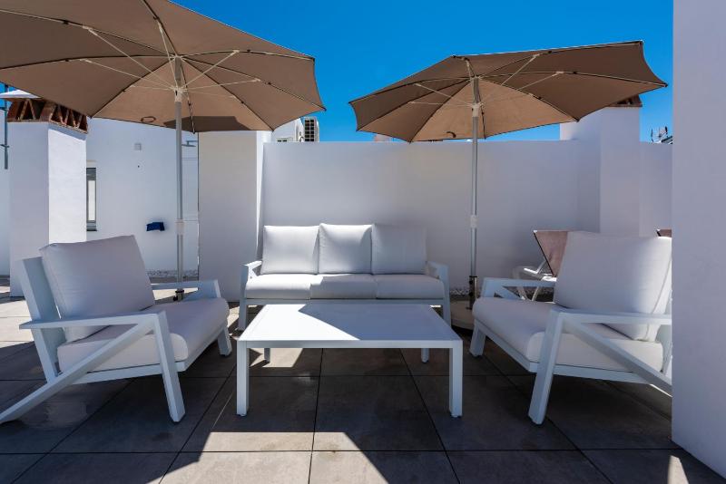 Apartamentos Toboso Plaza - image 10