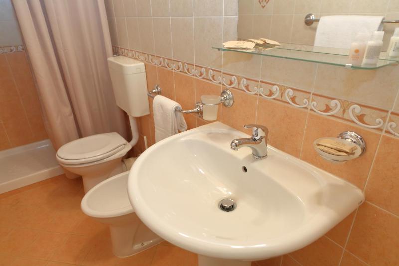 Sunny Flat - SELF Apartments - image 12