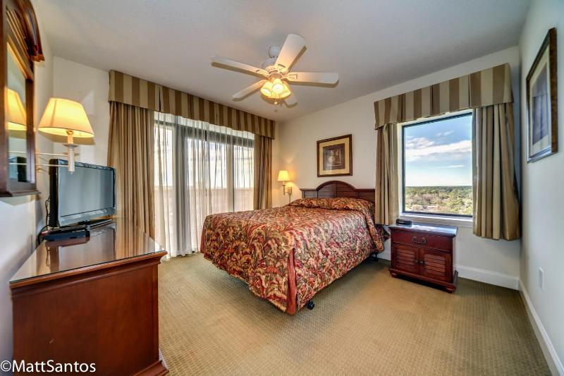 Five-Bedroom Apartment image 3