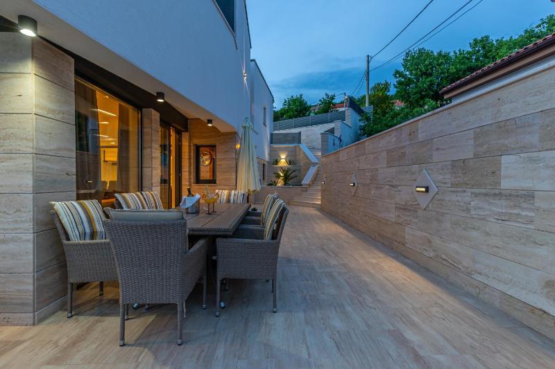 Villa Marassi with Heated Pool Hot Tub and Sauna - image 22