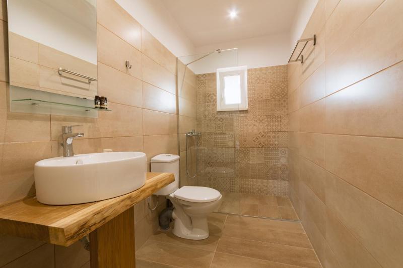 Triple Room image 4