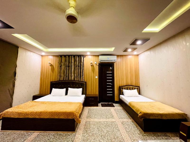 Executive Triple Room image 3