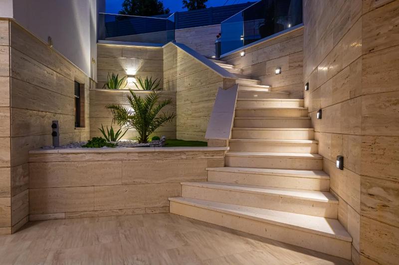 Villa Marassi with Heated Pool Hot Tub and Sauna - image 29
