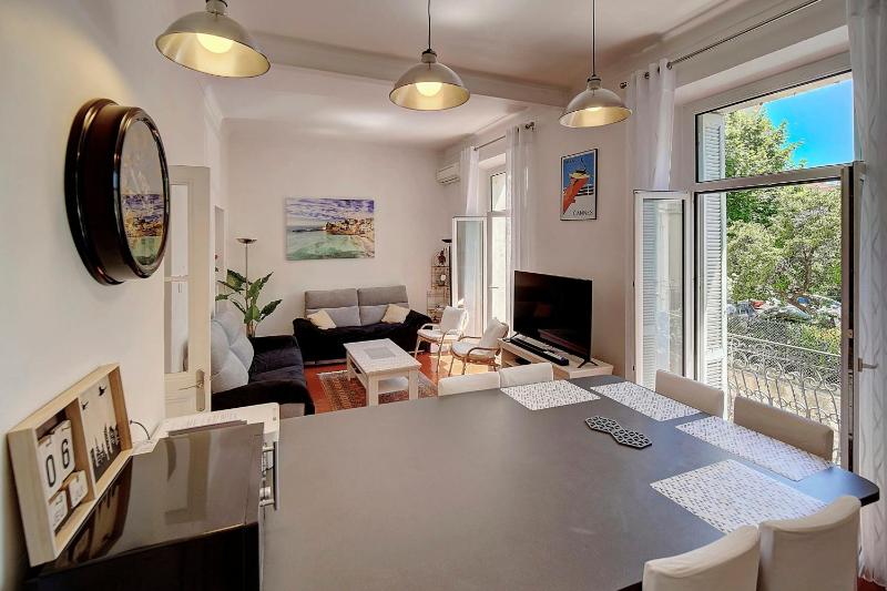 Upstays - Fully equipped -A C- near Palais des - image 15