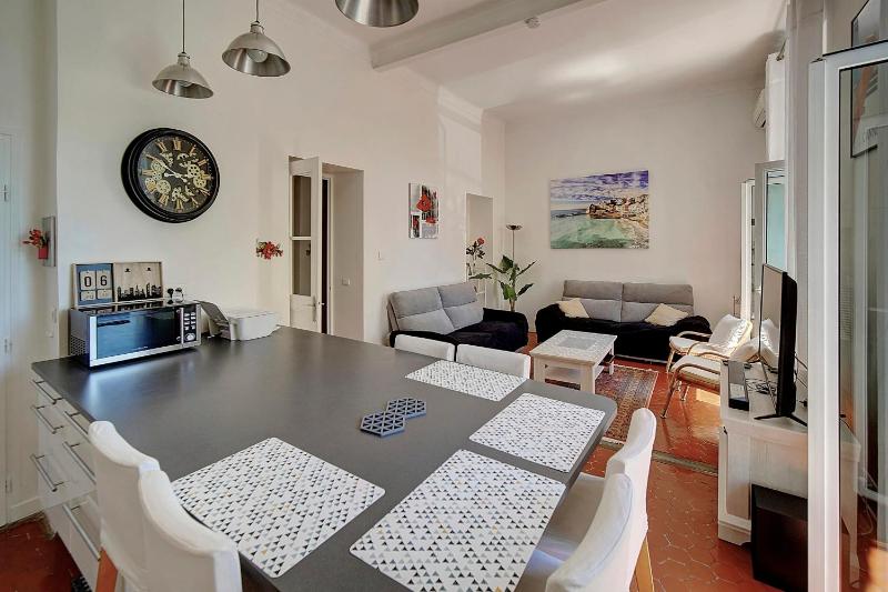 Upstays - Fully equipped -A C- near Palais des - image 12