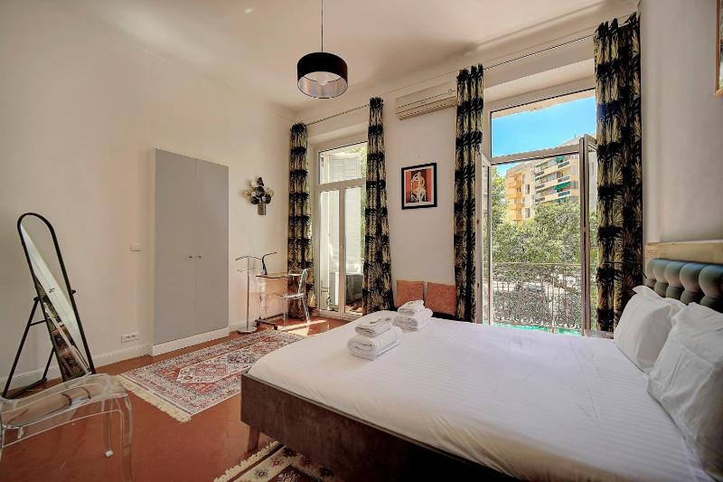 Upstays - Fully equipped -A C- near Palais des - image 17