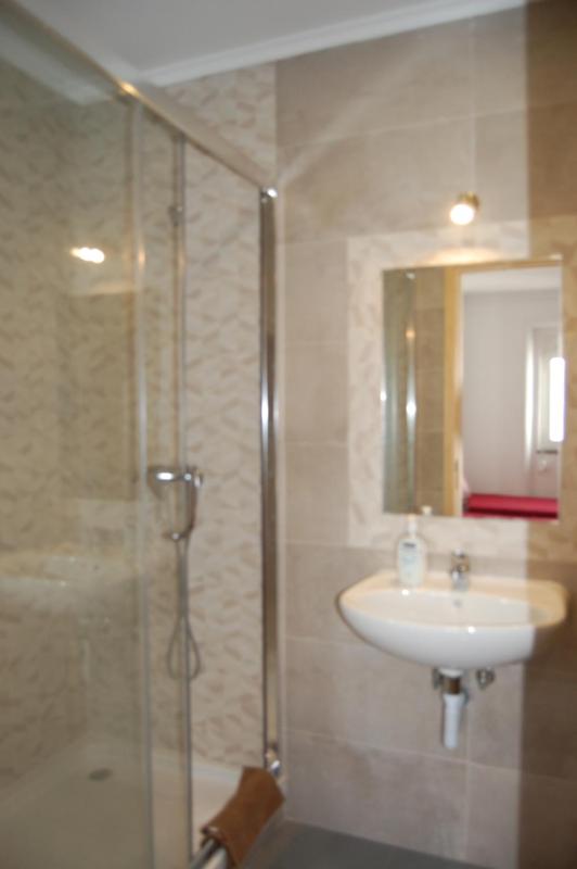 Double Room with Private Bathroom image 4