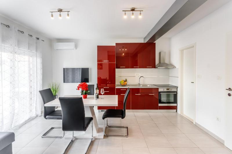 Luxury apartments Budimir - image 4