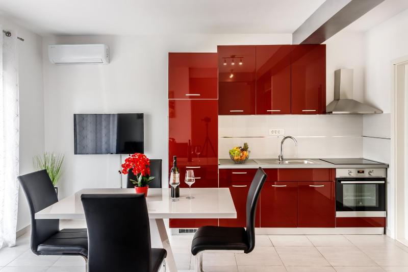 Luxury apartments Budimir - image 1