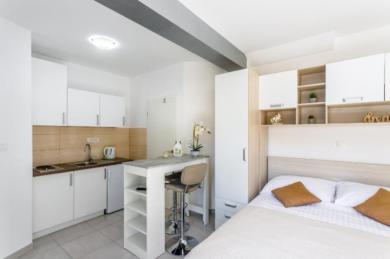 Luxury apartments Budimir - image 45