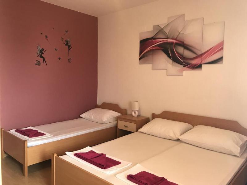 Two-Bedroom Apartment with Terrace and Sea View image 1