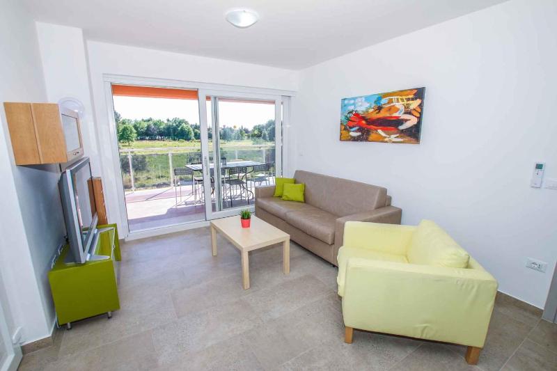 Apartment 1 image 1