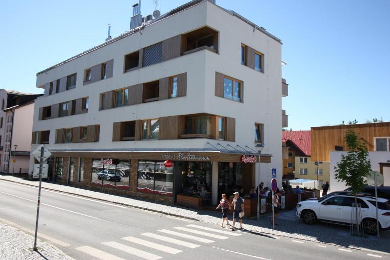 Apartment with Terrace image 2