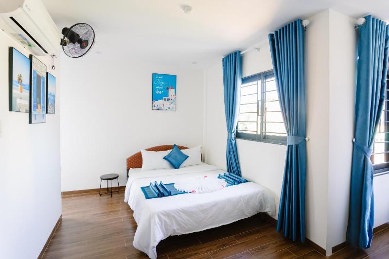 New World Hotel - image 6