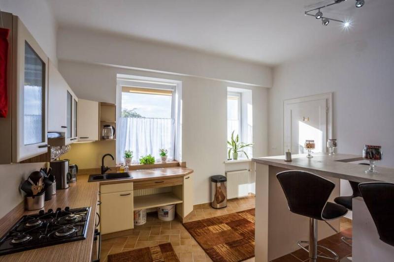 Luxury Air-conditioned Family Apartment Špitálska Old Town - image 14