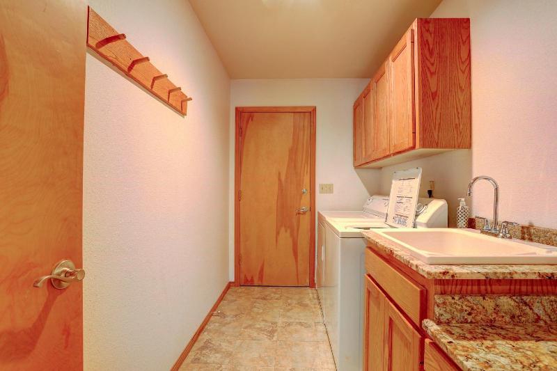 Three-Bedroom House image 4