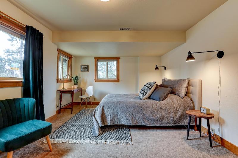 Two-Bedroom House image 2
