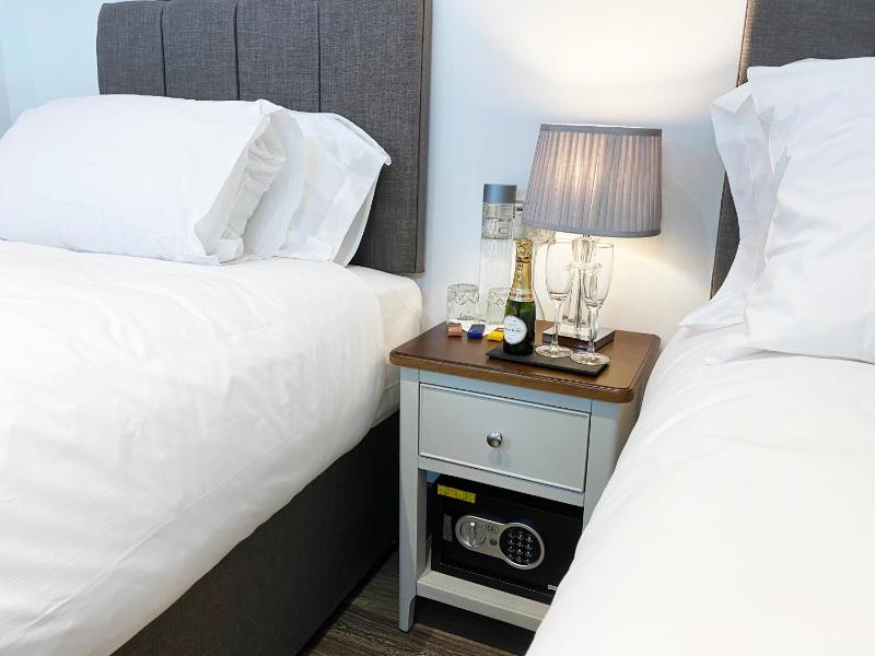 Triple Room with View image 2