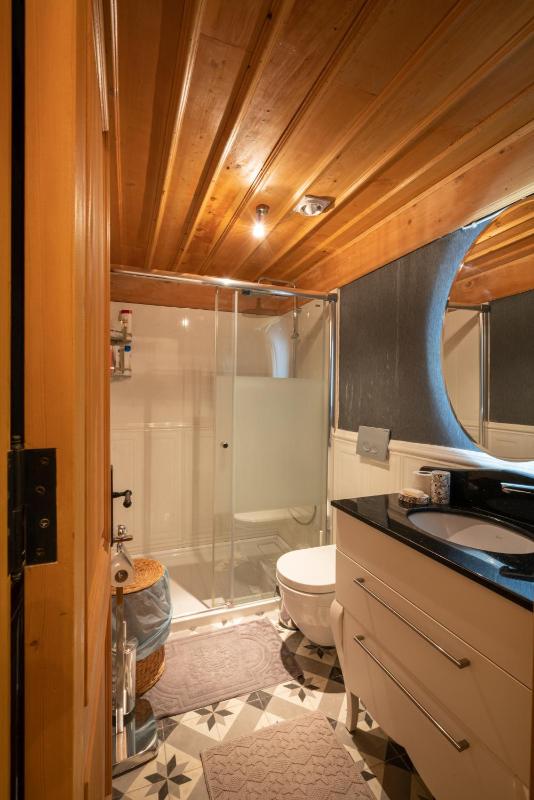 Three-Bedroom Apartment image 4
