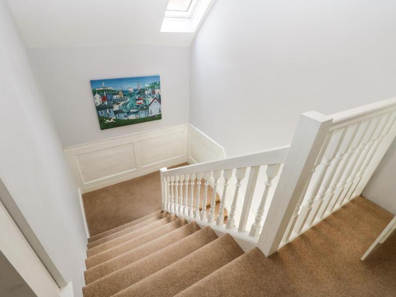 Regent House - image 12