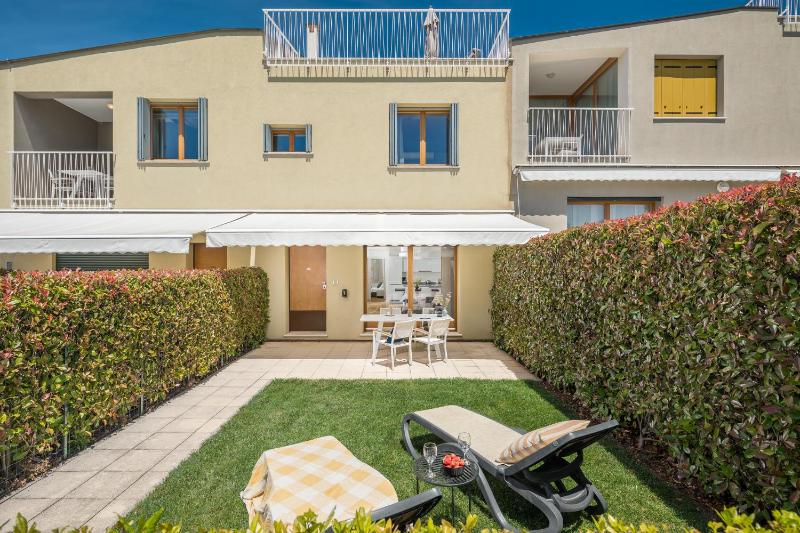 Maj Premium Residence - image 28