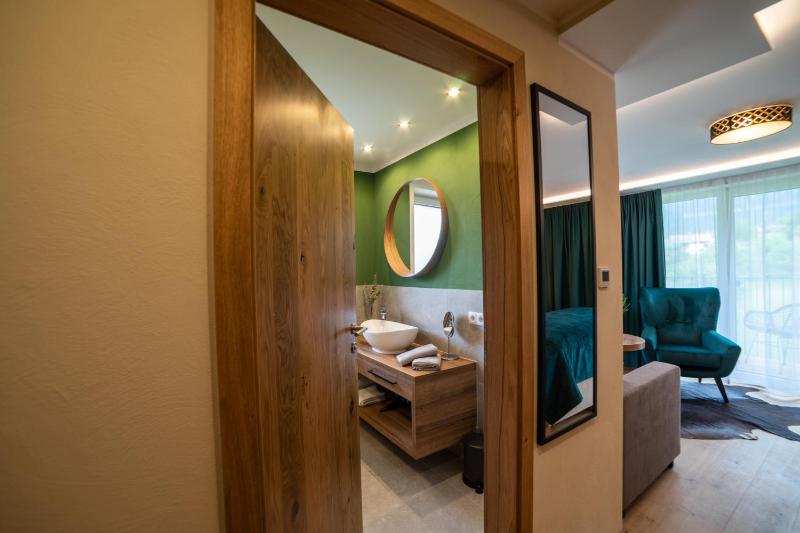 Double Room with Terrace image 4
