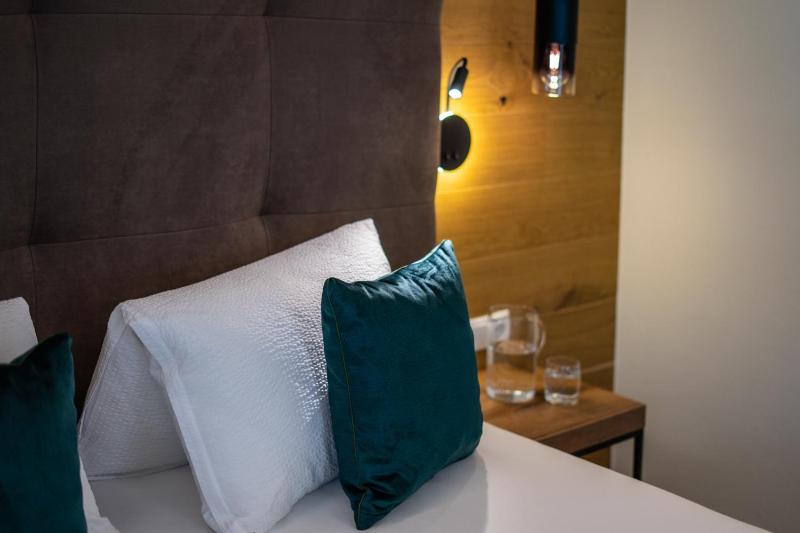 Double Room with Terrace image 3