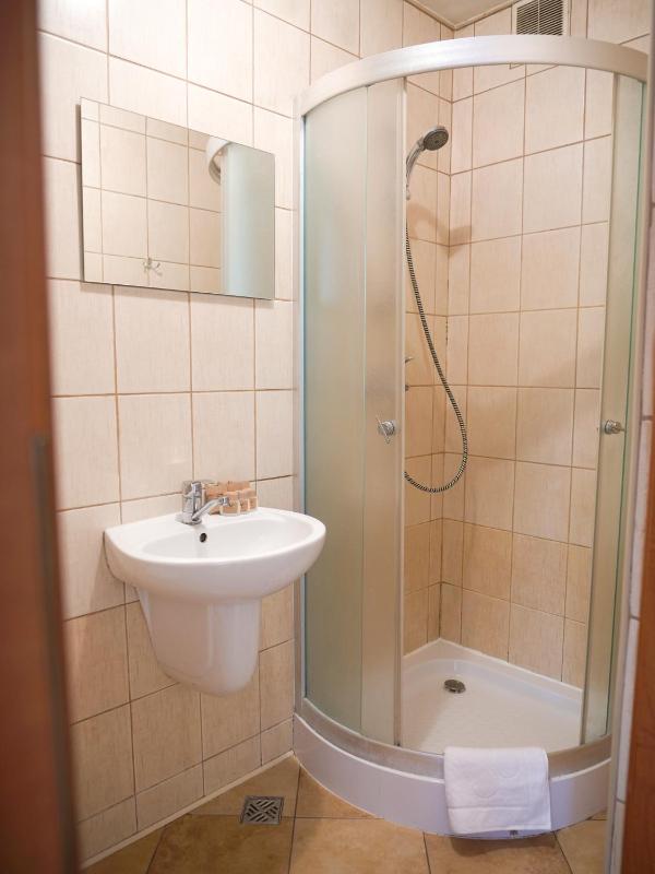 Single Room with Private Bathroom image 2