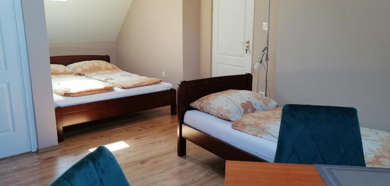 One-Bedroom Apartment image 4
