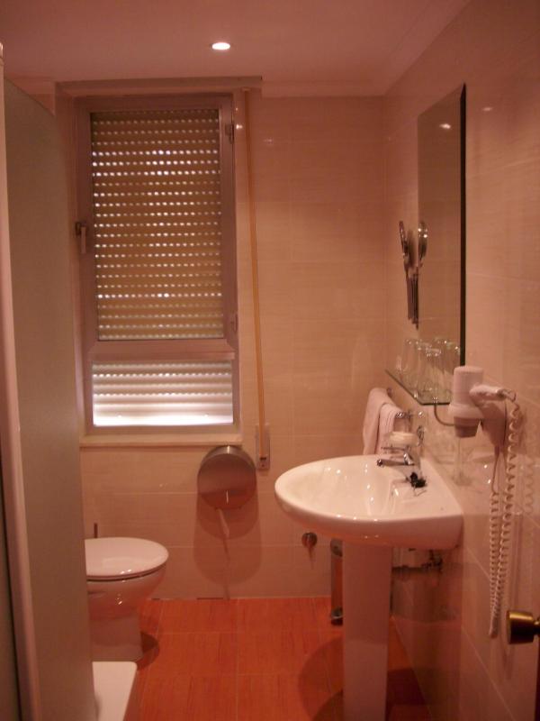 Triple Room image 4