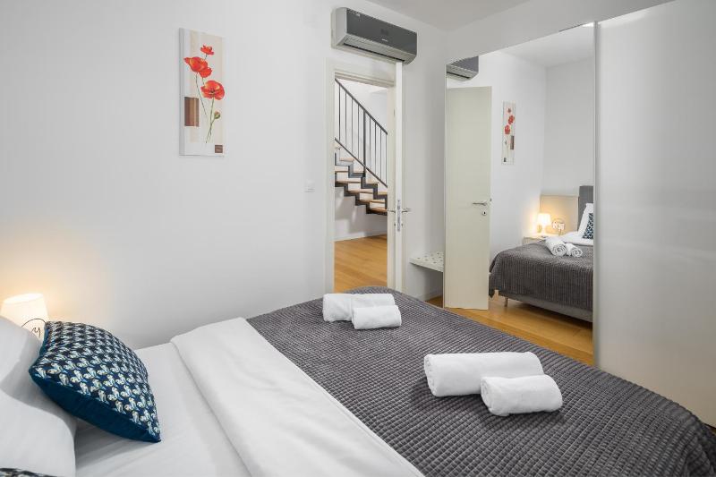 Maj Premium Residence - image 41