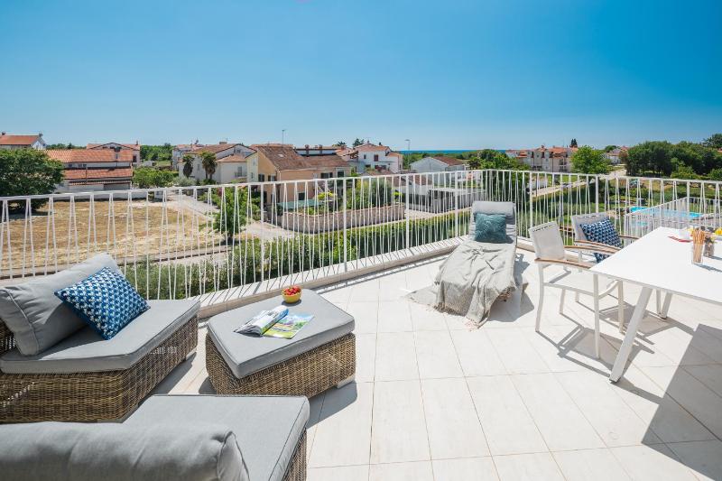 Maj Premium Residence - image 31