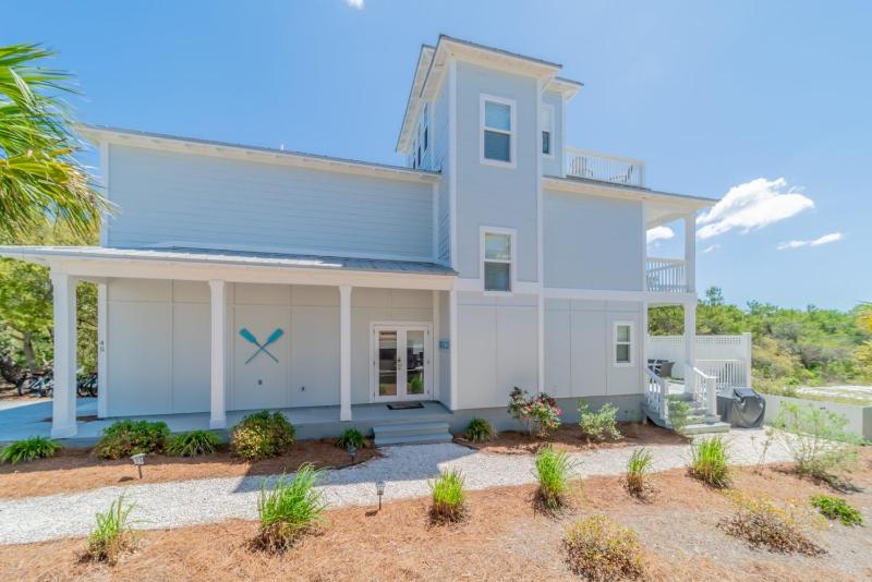 Five-Bedroom House image 3