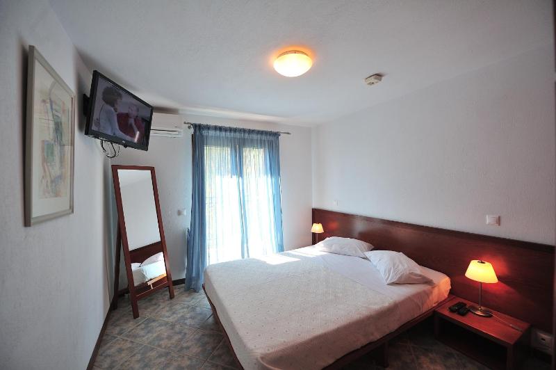 Eye Q Resort Seaview - image 42
