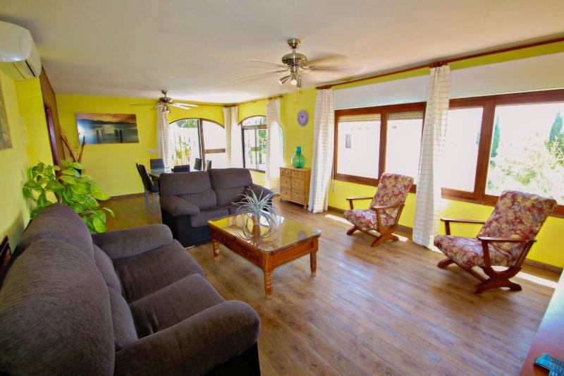 Basetes - holiday home with private swimming pool in Calpe - image 11