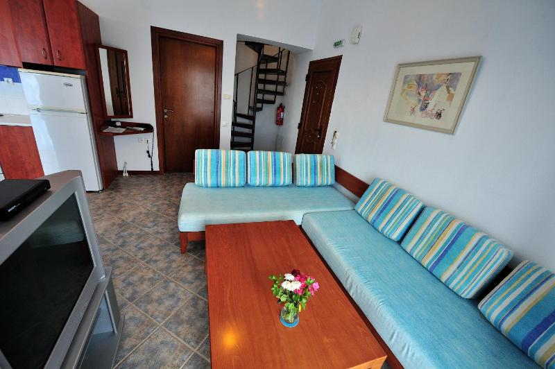 Maisonette with Sea View image 3