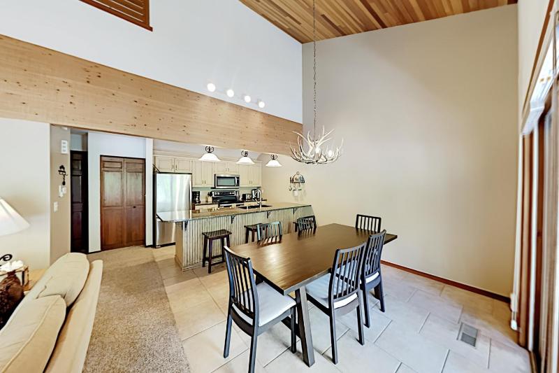 Three-Bedroom Apartment image 3
