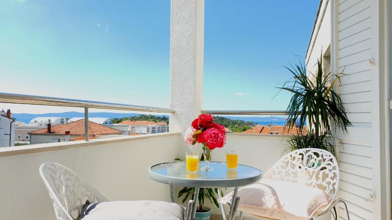 Sea & Mountain View - image 3