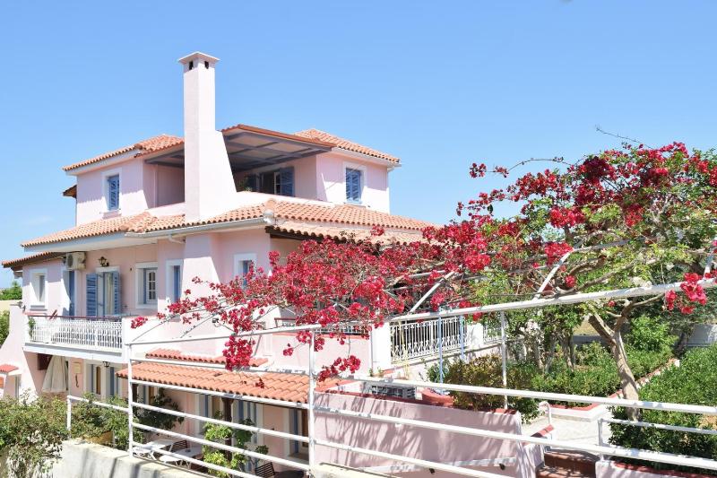 Tzivras Villa & Apartments - image 32