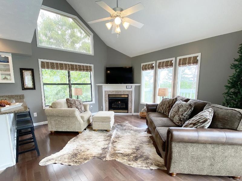 Three-Bedroom House image 2