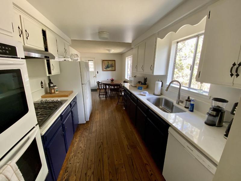 Three-Bedroom House image 1