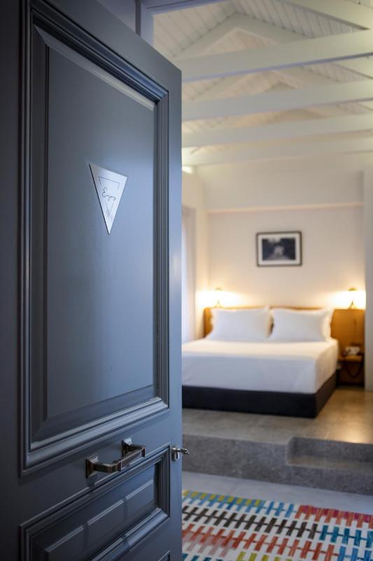 Superior Double Room image 3