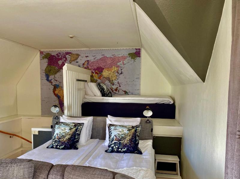 Two-Bedroom Cottage image 3