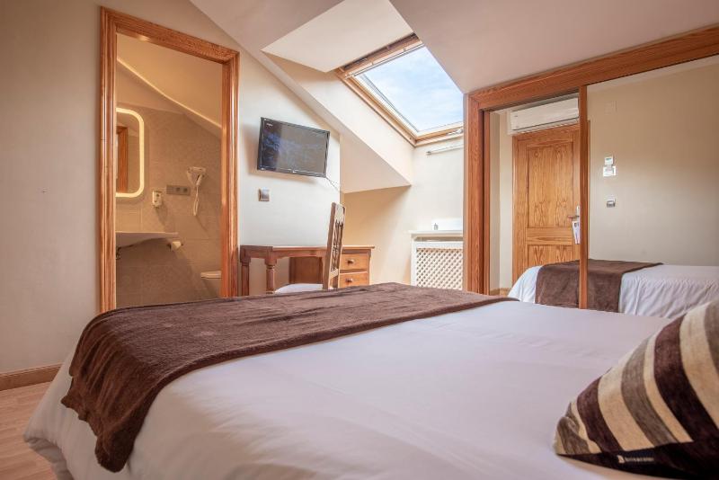 Single Room image 1