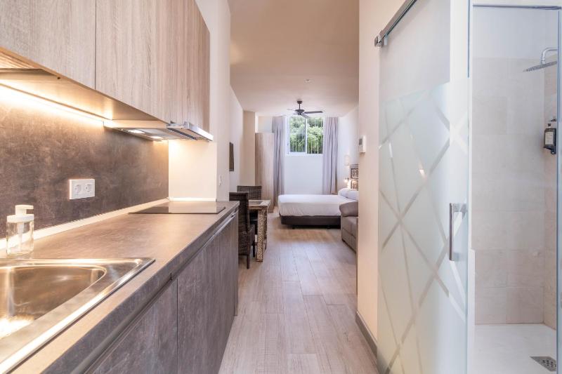 Tarifa Suites by QHotels - image 4