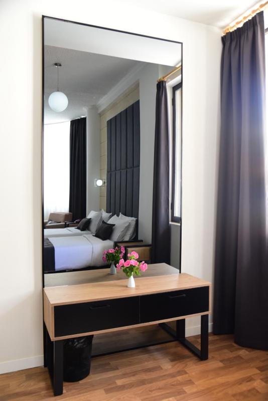 Triple Room image 3